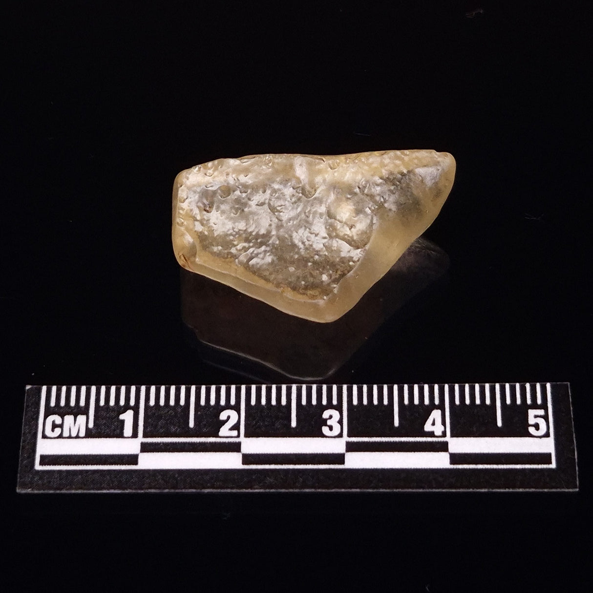 LIBYAN DESERT GLASS IMPACTITE, Eastern Sahara Desert XDG016