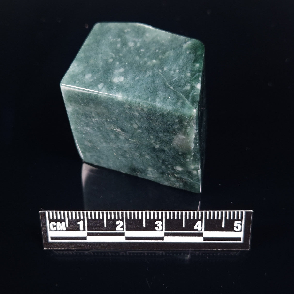 JADE FREE FORM, Burma YBJ002