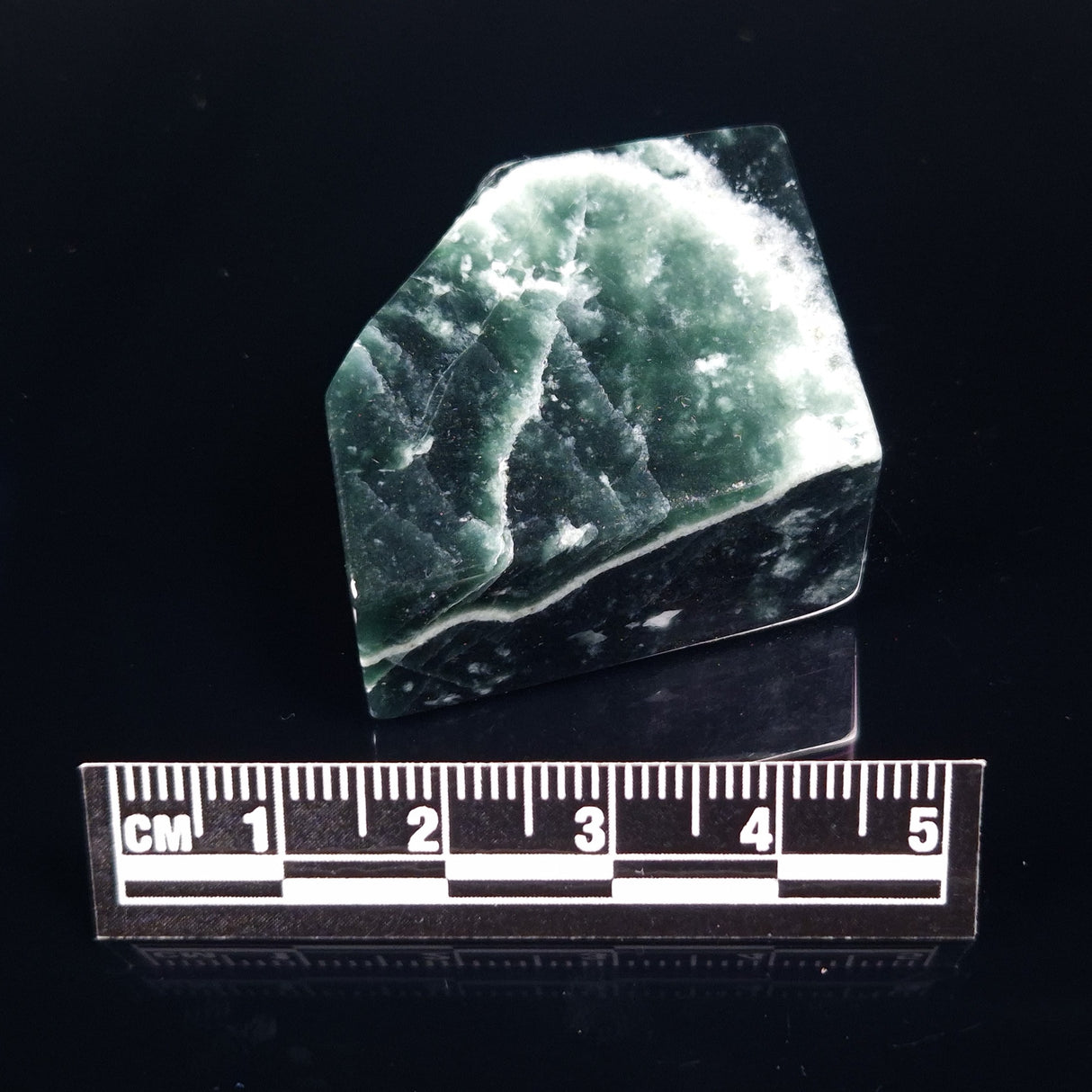 JADE FREE FORM, Burma YBJ010