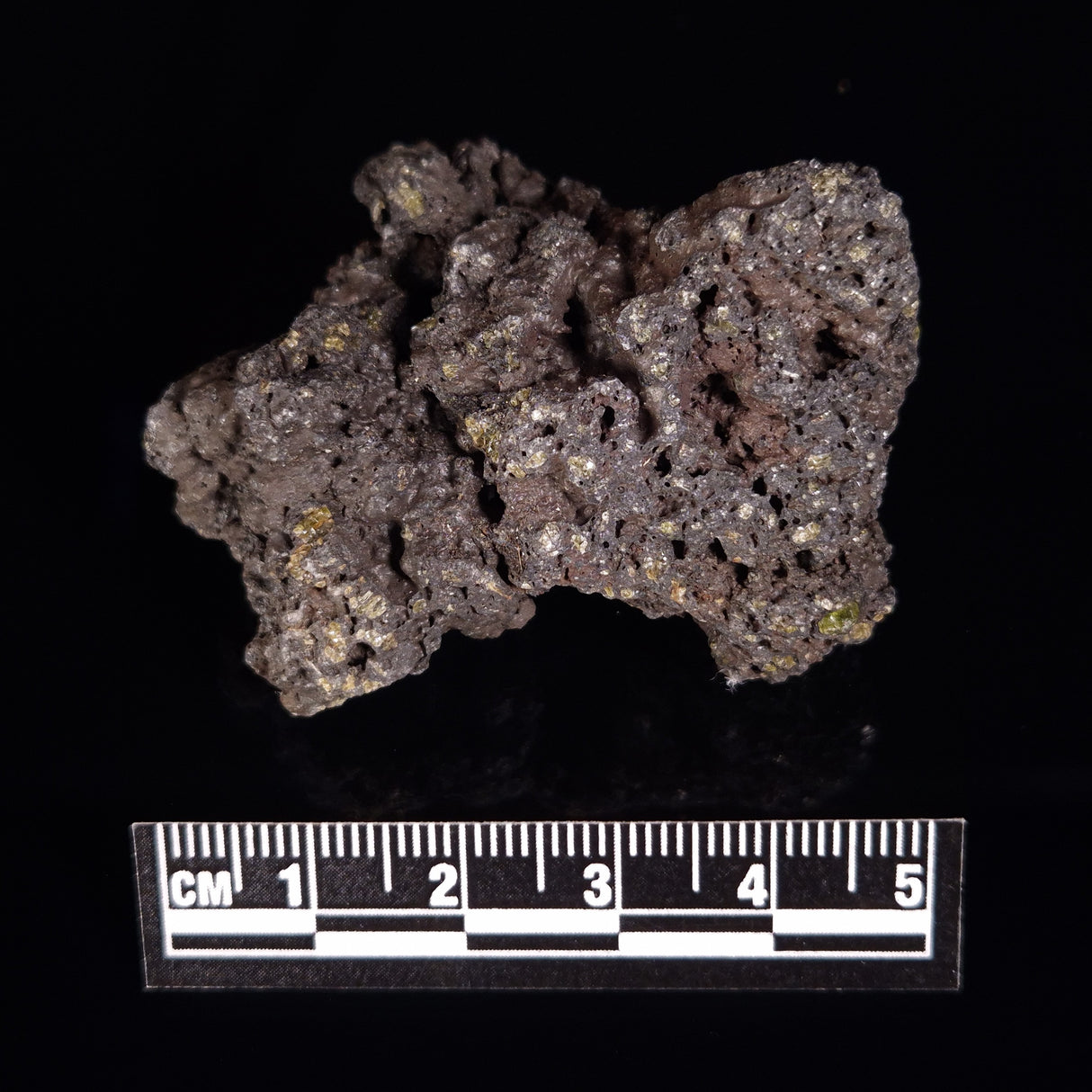 OLIVINE IN BASALT, Hawaii XOB005