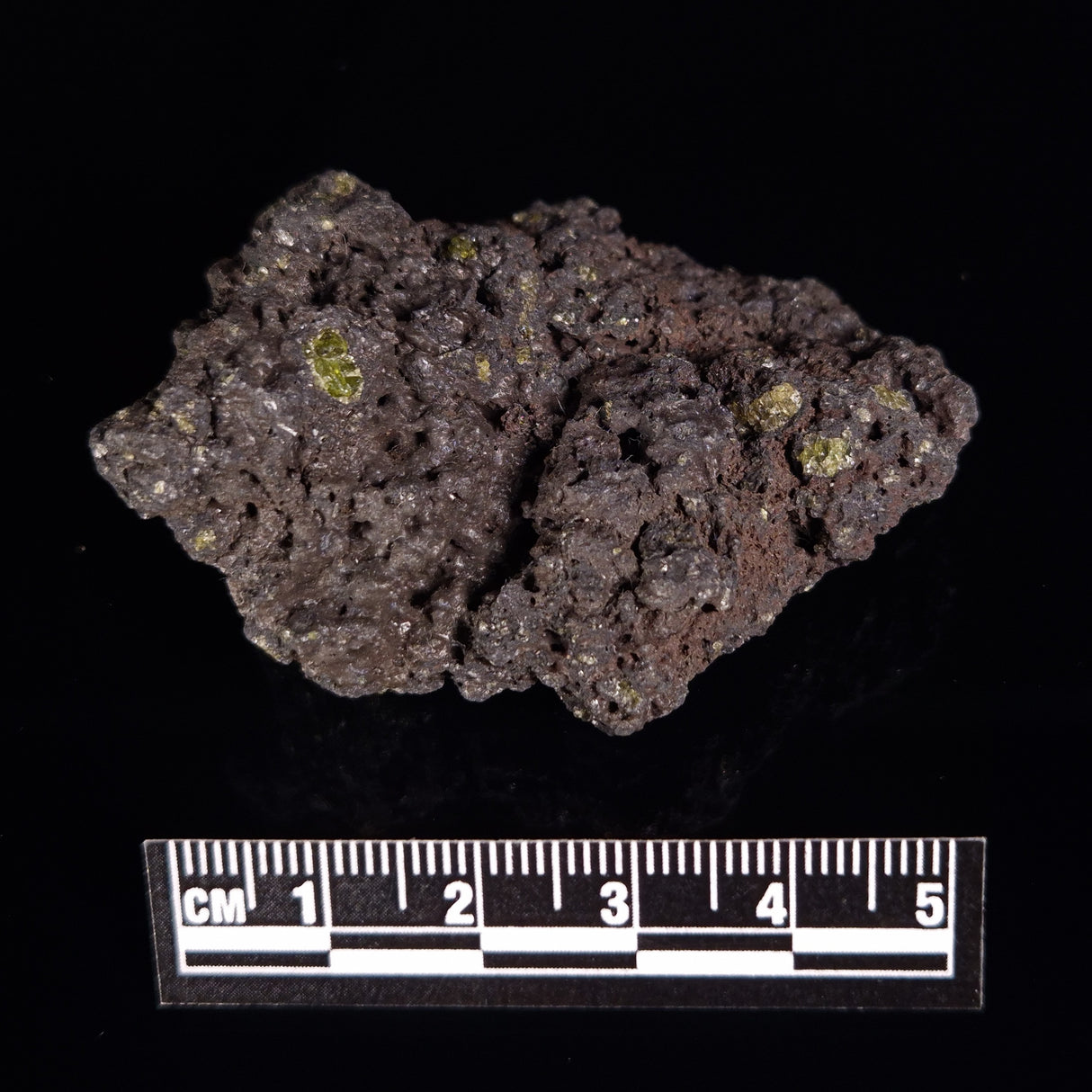 OLIVINE IN BASALT, Hawaii XOB007