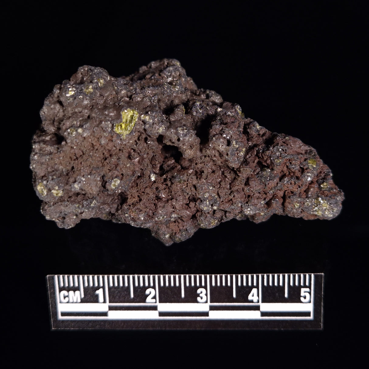 OLIVINE IN BASALT, Hawaii XOB008