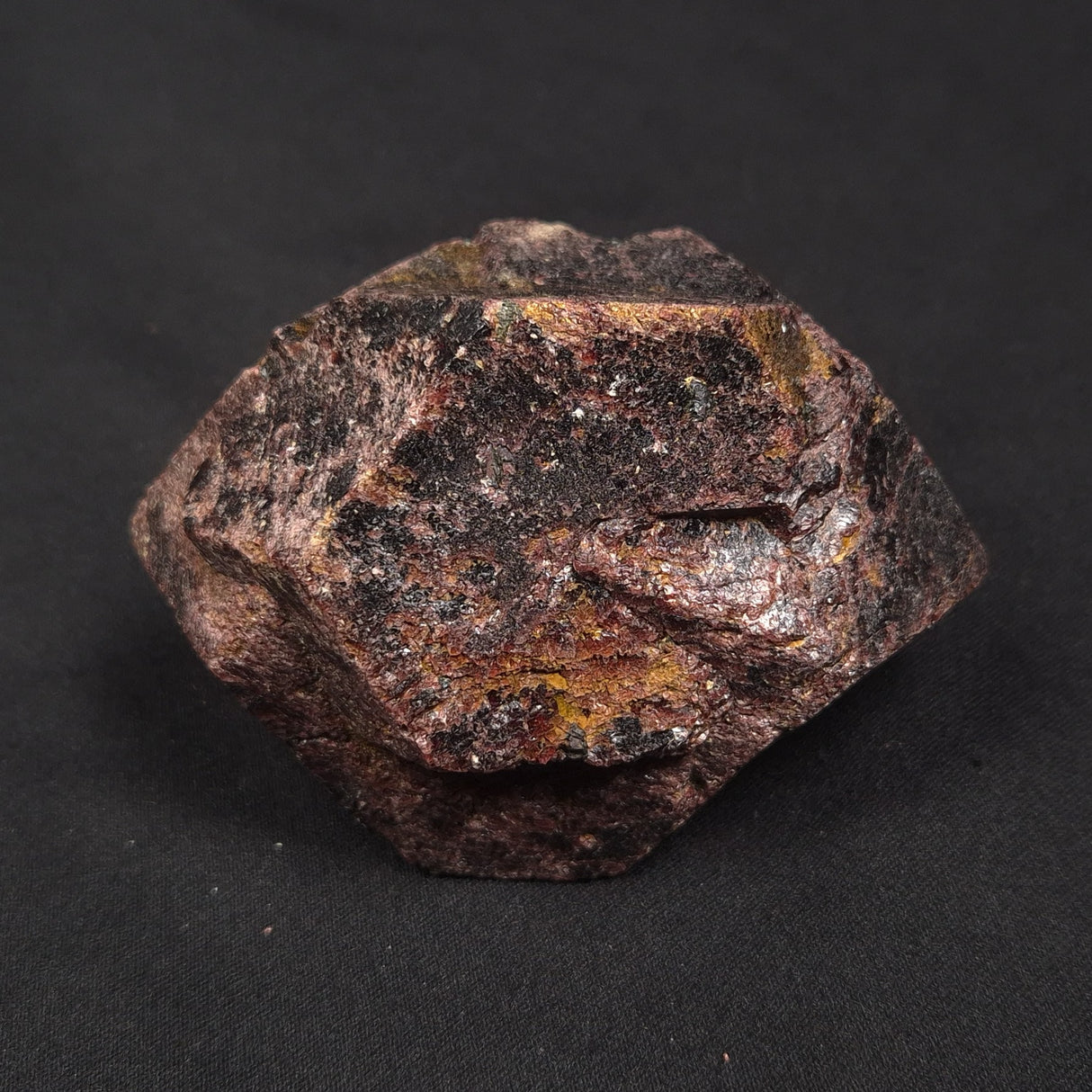 LARGE ALMANDINE GARNET, Australia XGC023