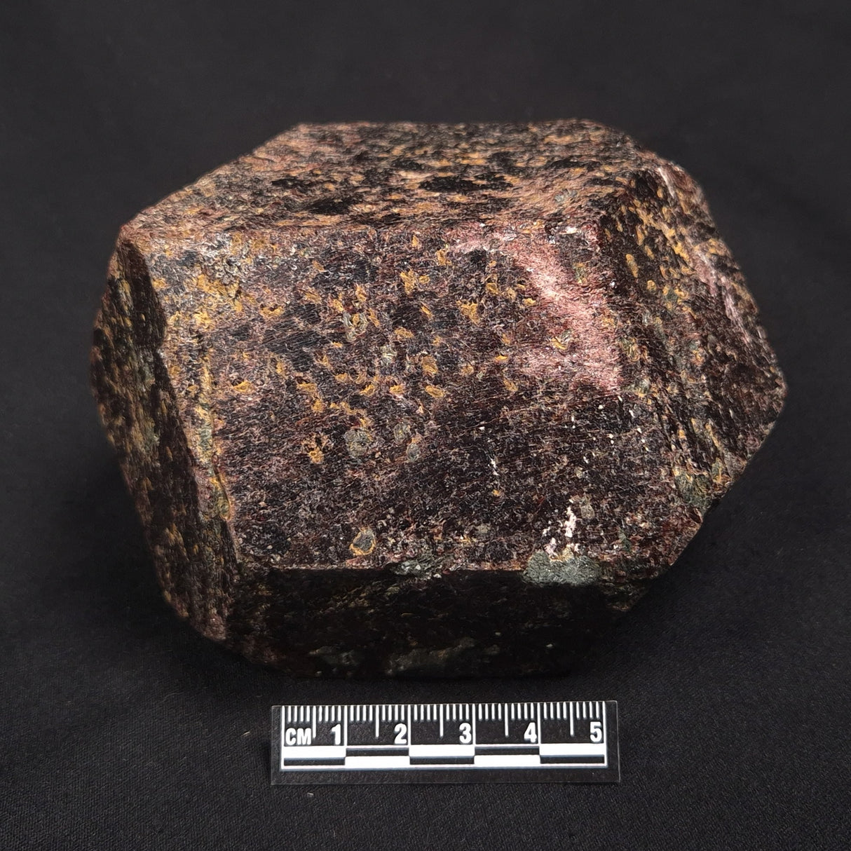 LARGE ALMANDINE GARNET, Australia XGC031