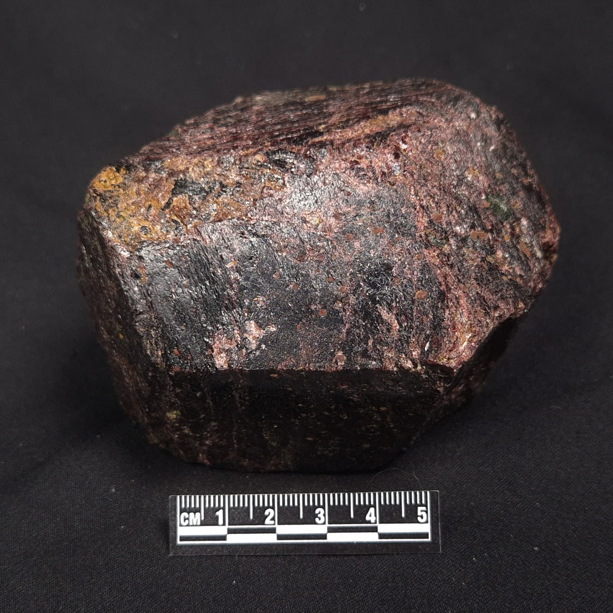 LARGE ALMANDINE GARNET, Australia XGC035