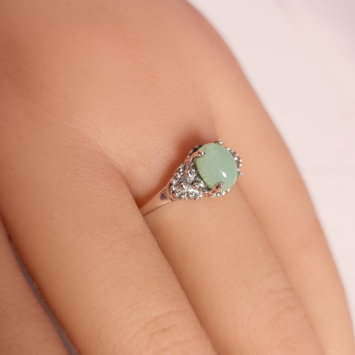 CHRYSOPRASE RING set in STERLING SILVER 3SSR2