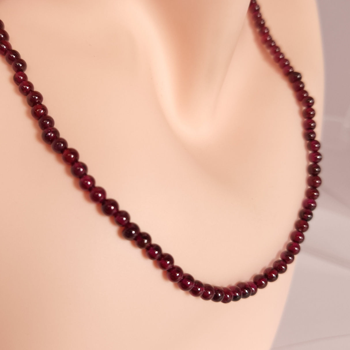 GARNET NECKLACE 3SSGN1