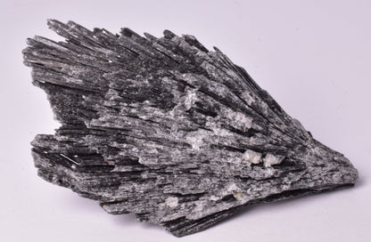 BLACK KYANITE, NATURAL FORM M49