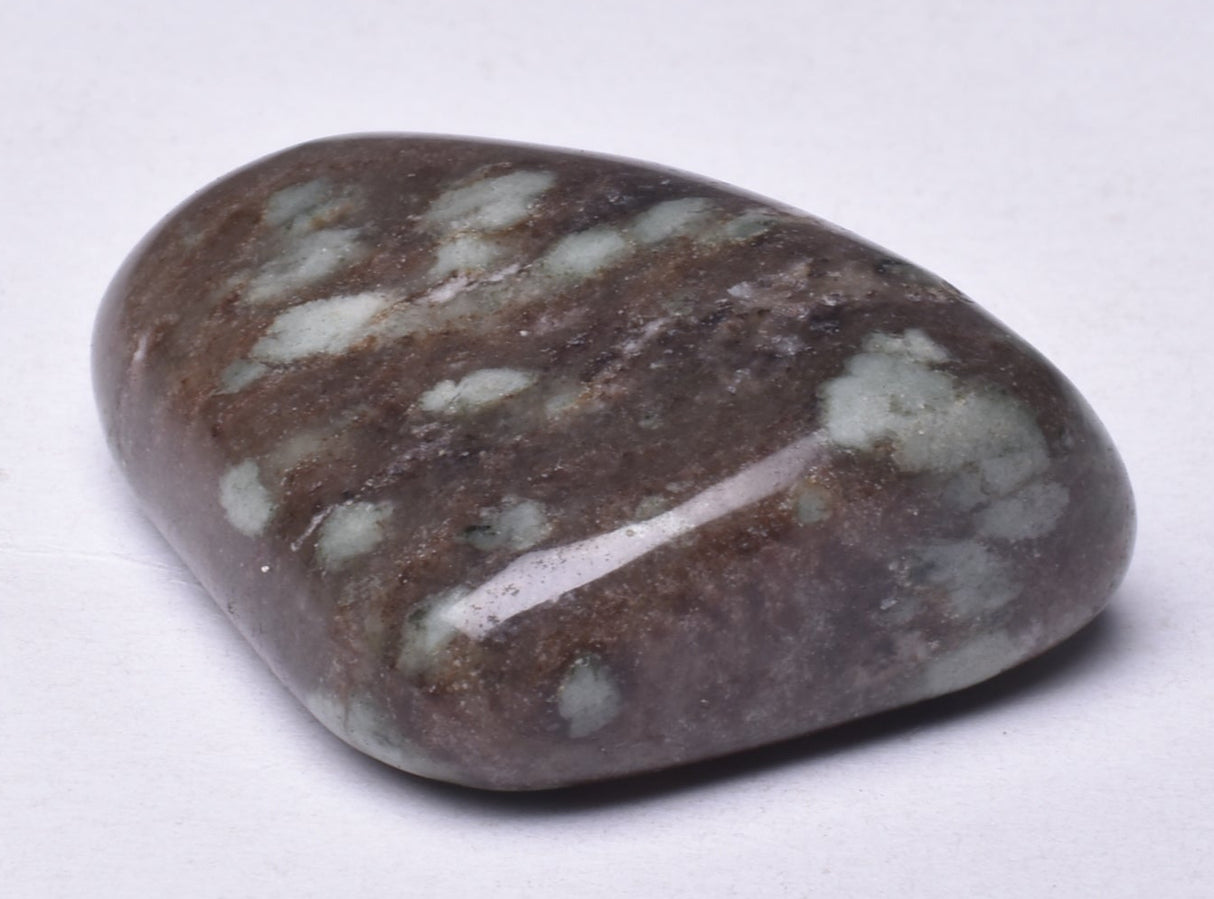 NUNDOORITE CRYSTAL TUMBLE P51