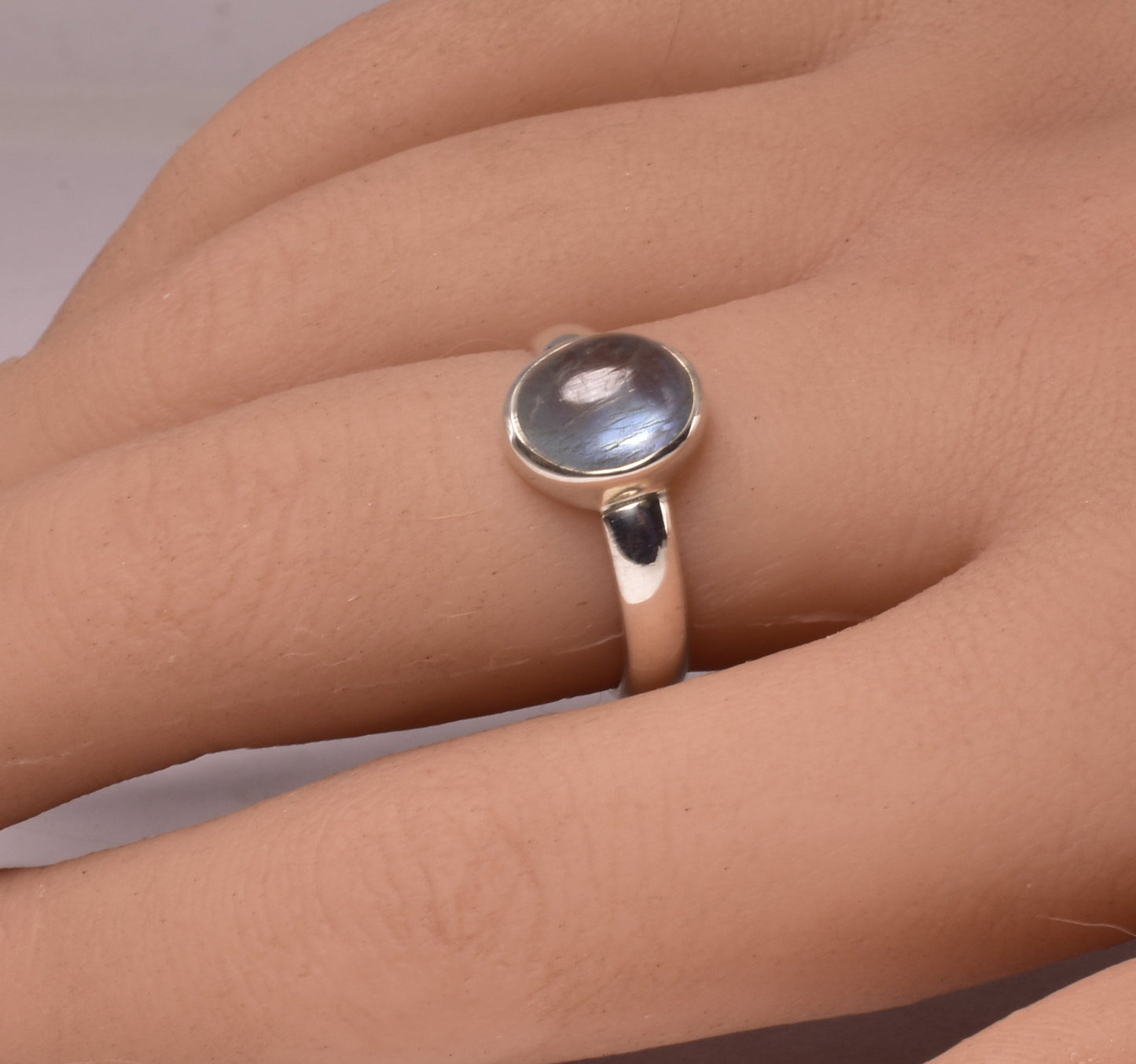 AQUAMARINE RING set in STERLING SILVER, SIZE O/7.5 J212