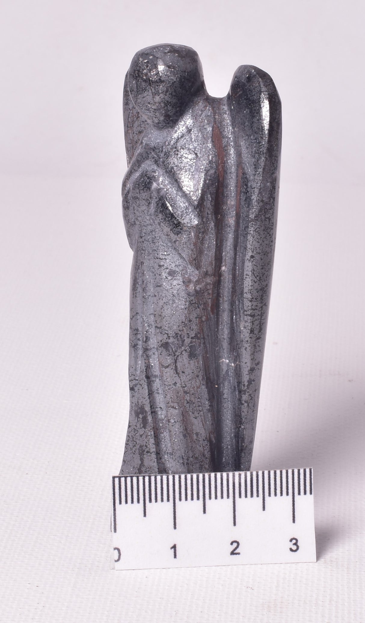 HEMATITE ANGEL CARVING 7.5 CM P2041