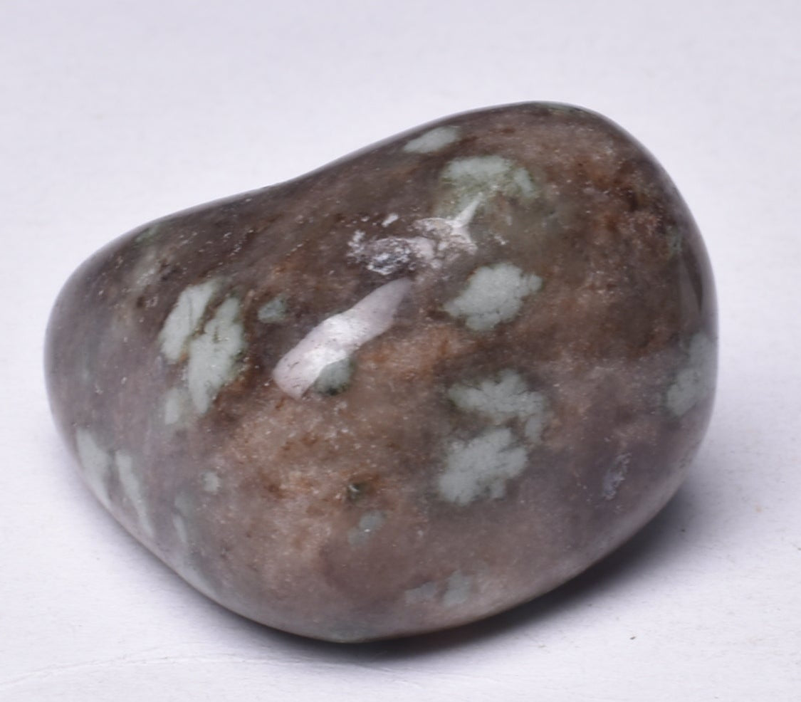 NUNDOORITE CRYSTAL TUMBLE P57