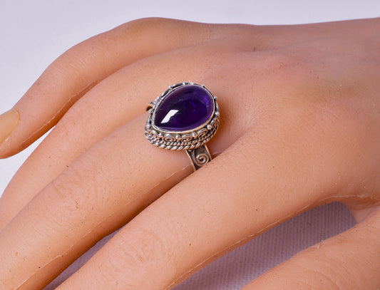 AMETHYST RING with ORNATE STERLING SILVER BAND, size 12/X J66