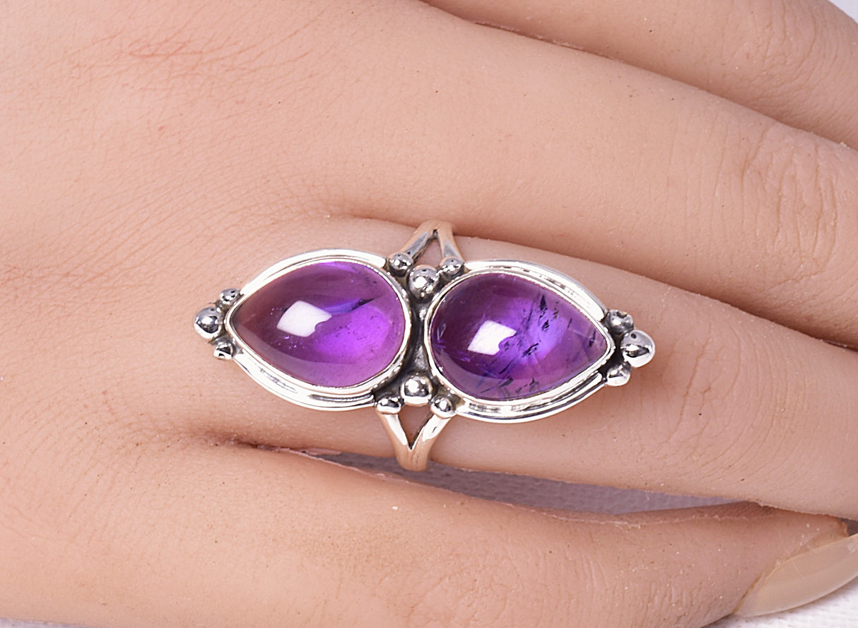 AMETHYST DOUBLE TEAR SHAPE RING on STERLING SILVER BAND, size 8/P J61