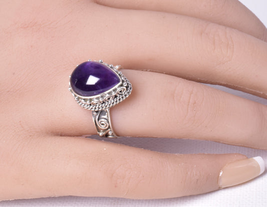 AMETHYST RING with ORNATE STERLING SILVER BAND, size 8/P J65