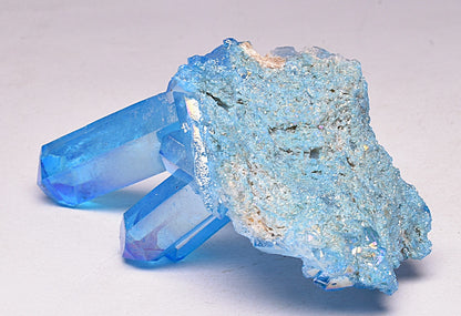 BLUE TITANIUM AURA QUARTZ POINT CLUSTER P995