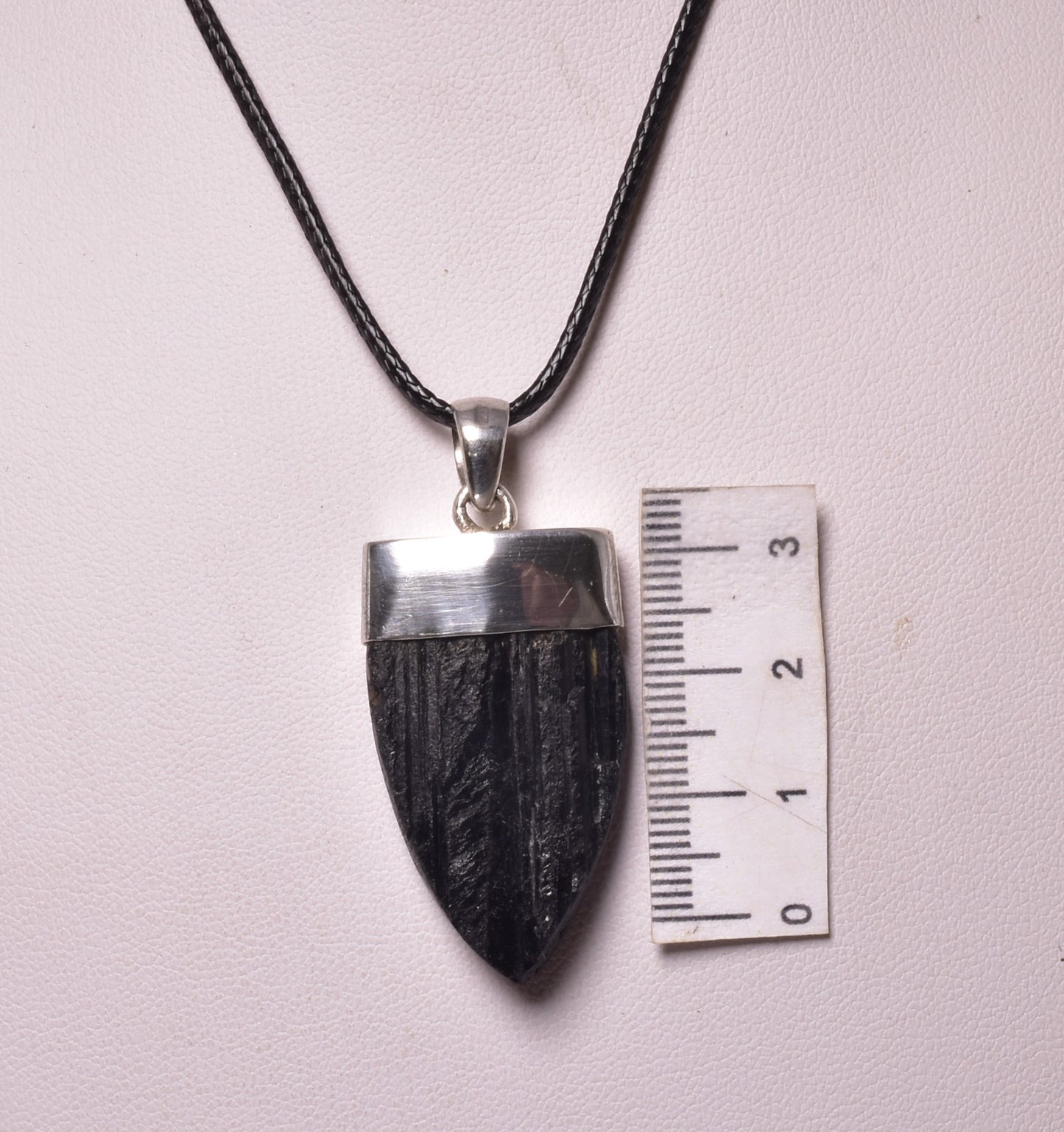 TOURMALINE PENDANT set in STERLING SILVER J136