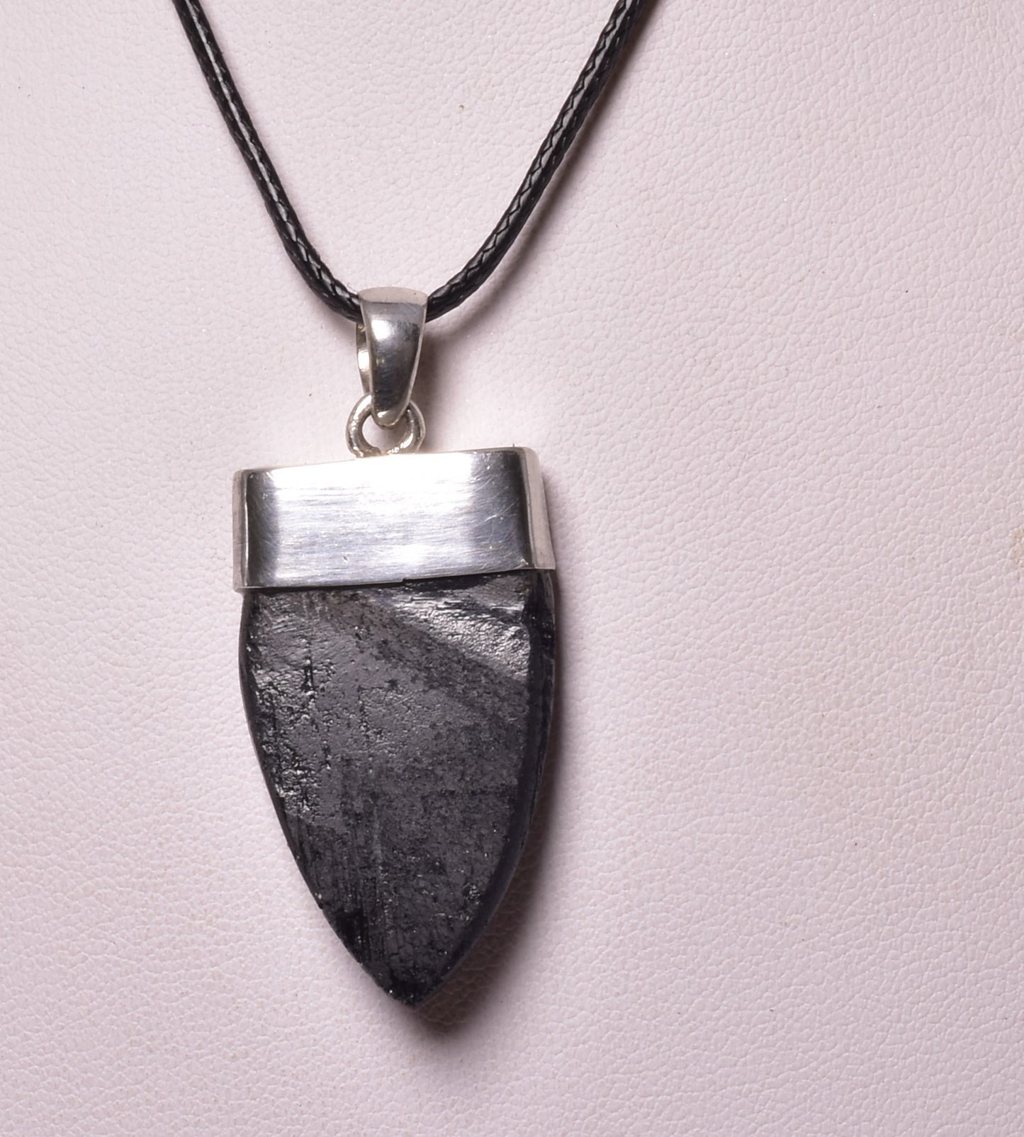 TOURMALINE PENDANT set in STERLING SILVER J136