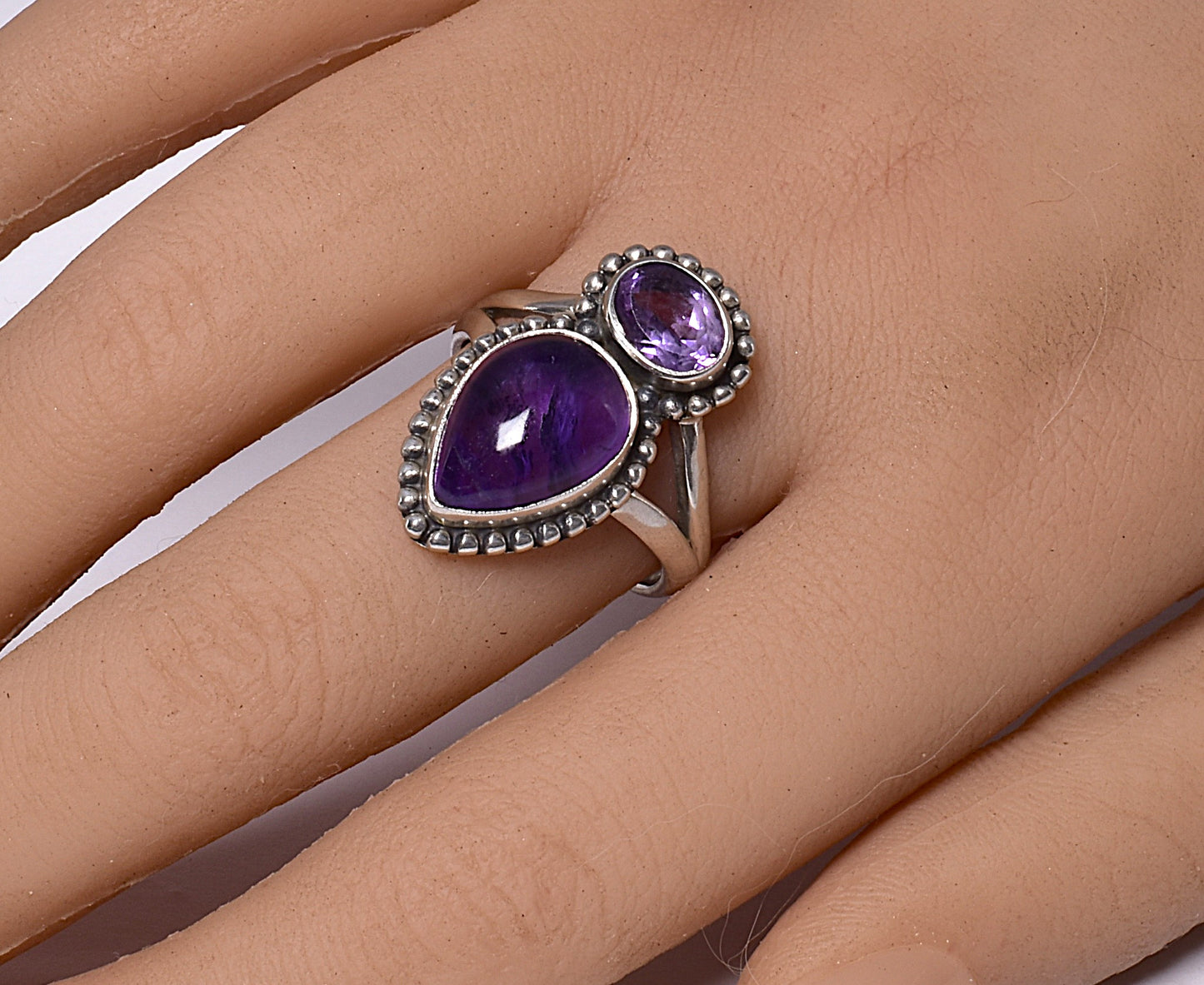 AMETHYST RING set in STERLING SILVER BAND, SIZE T/10 J137