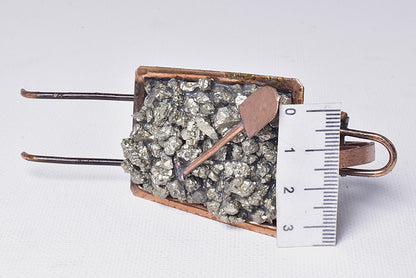 PYRITE WHEELBARROW P519