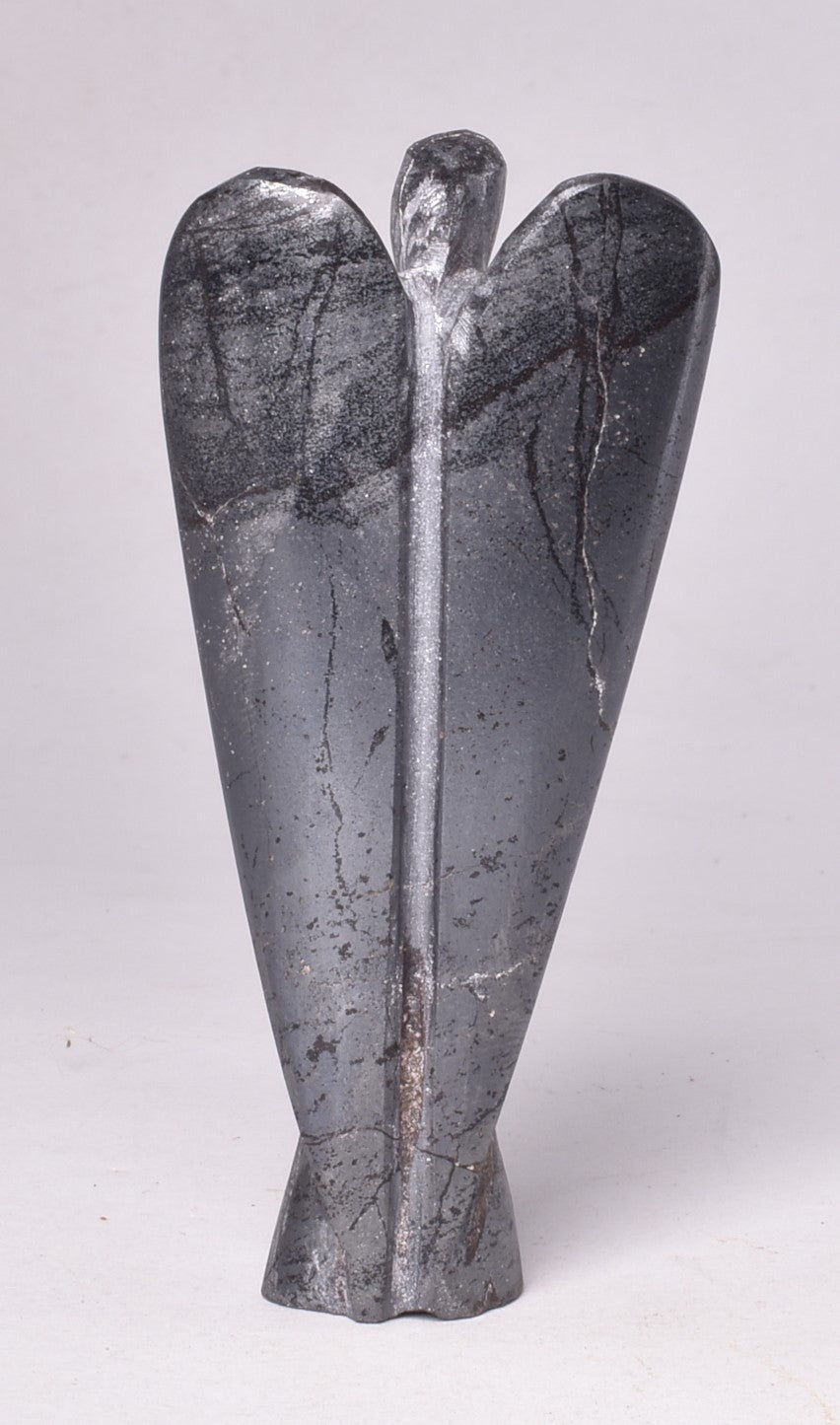 HEMATITE ANGEL CARVING 7.5 CM P673