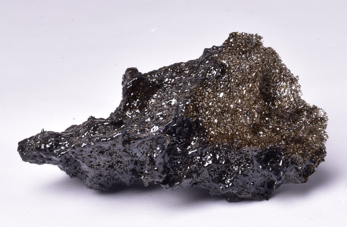 RETICULITE, VOLCANIC TEPHRA, KILAUEA VOLCANO 2018, HAWAII V11
