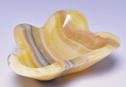 ARAGONITE DISH CARVING 9CM P2046