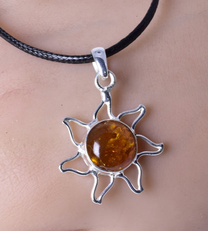 AMBER PENDANT set in STERLING SILVER J112