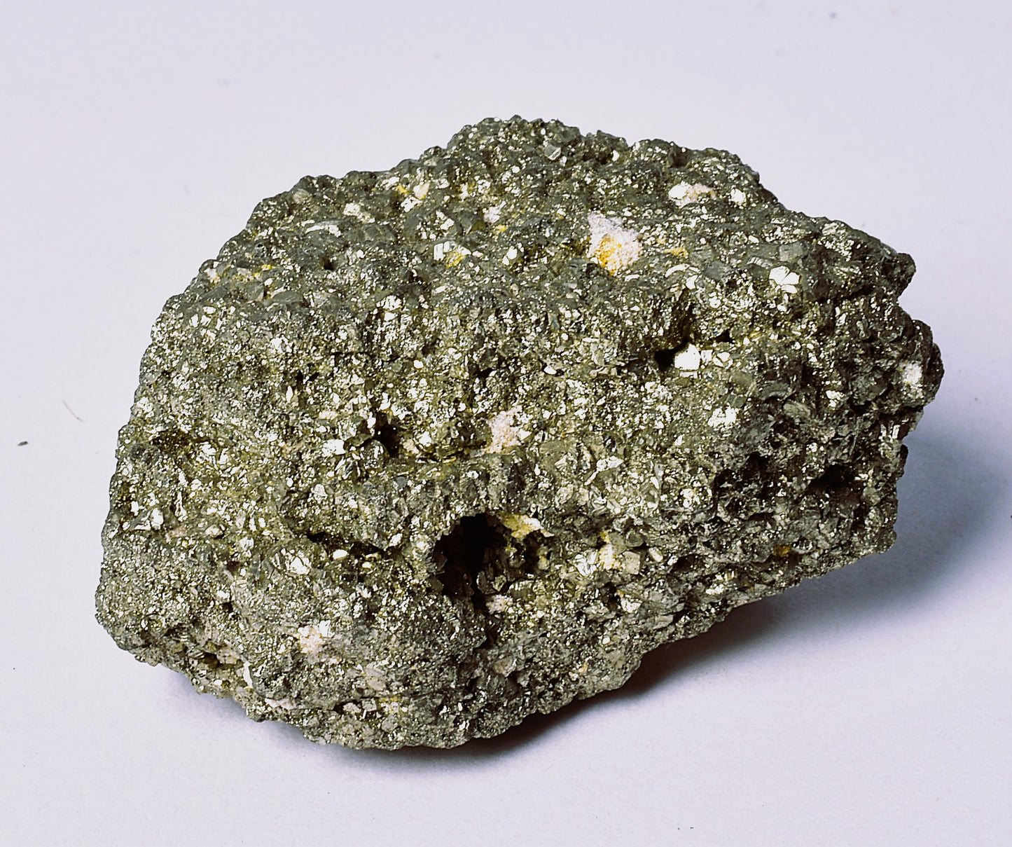 PYRITE IN NATURAL FORM P538