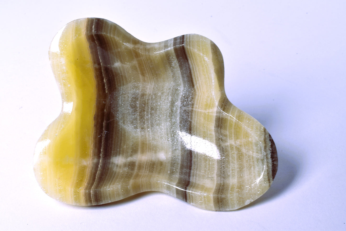 ARAGONITE DISH CARVING 9CM P148