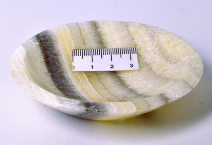 ARAGONITE DISH CARVING 9CM P153