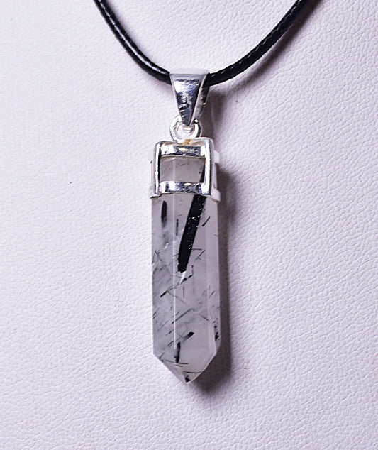 TOURMALATED QUARTZ POINT PENDANT set in STERLING SILVER J153