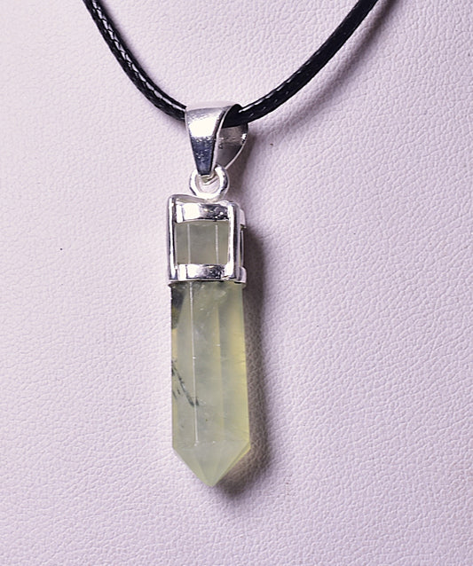 PREHNITE POINT PENDANT set in STERLING SILVER J154