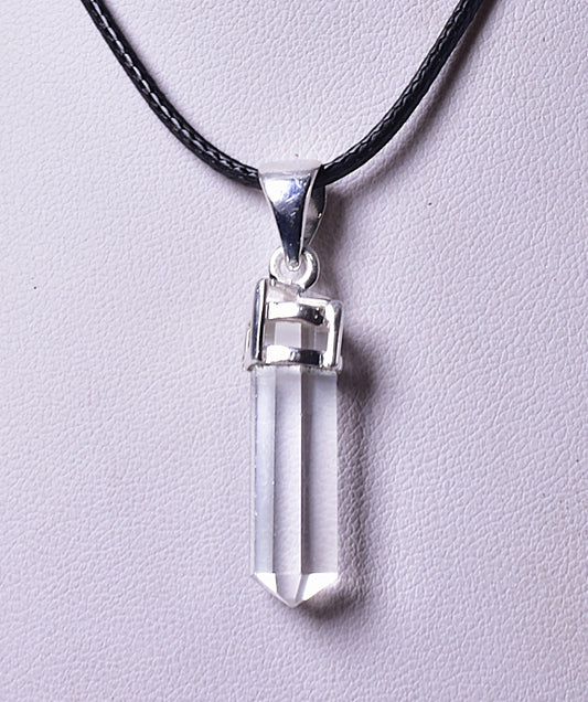 CLEAR QUARTZ POINT PENDANT set in STERLING SILVER J157