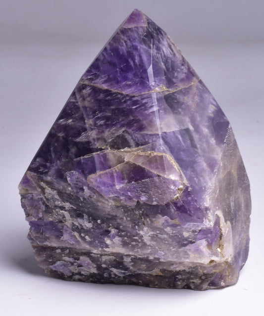 AMETHYST POINT, ROUGH BASE P84