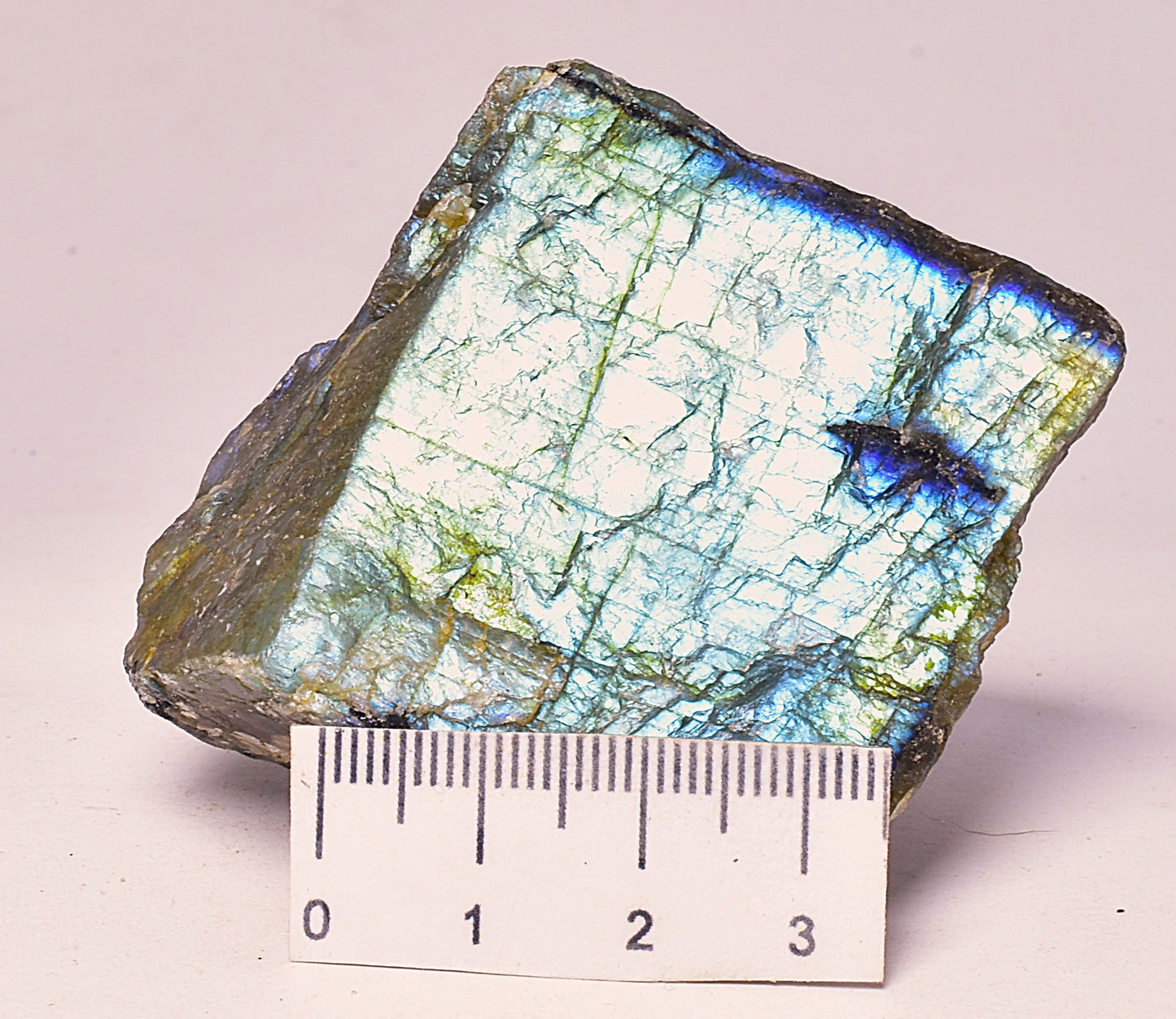 LABRADORITE CRYSTAL ROUIGH ROCK, Madagascar P568