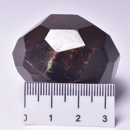 GARNET in NATURAL FORM FROM INDIA P2071