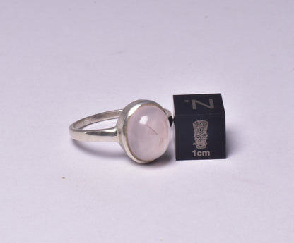 ROSE QUARTZ RING set in STERLING SILVER, S/9.5 J194