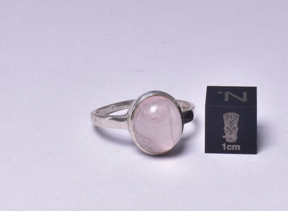 ROSE QUARTZ RING set in STERLING SILVER, SIZE R/9 J195