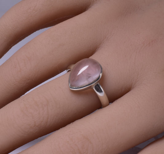 ROSE QUARTZ RING set in STERLING SILVER, SIZE T/10 J196