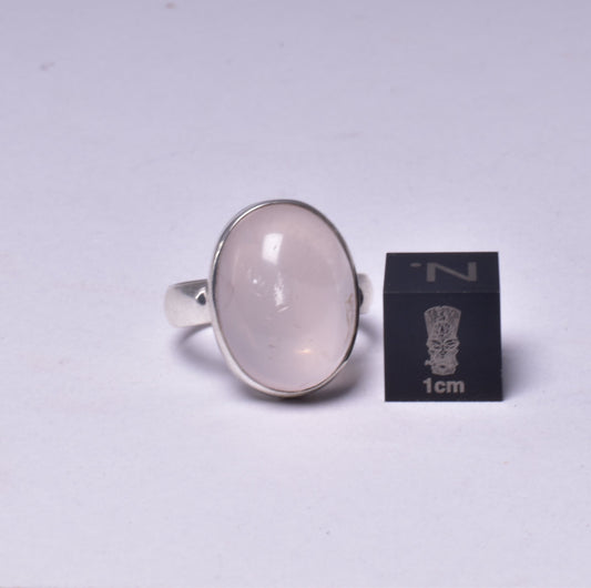 ROSE QUARTZ RING set in STERLING SILVER, SIZE L/6 J204