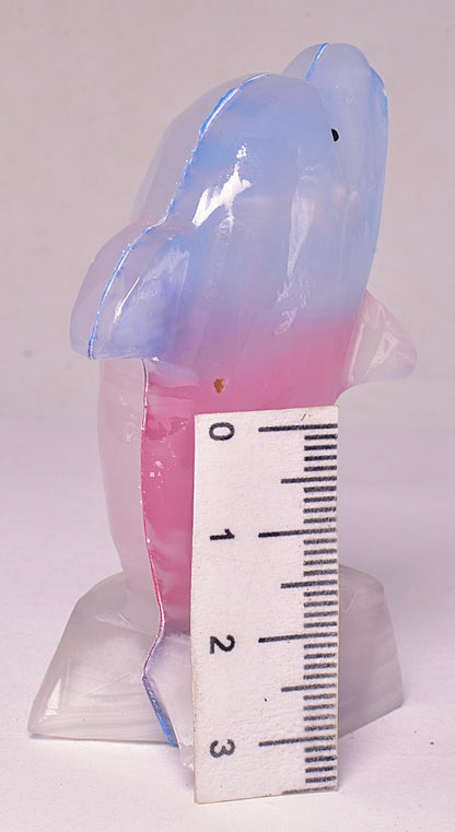 DYED ONYX DOLPHIN CARVING P820