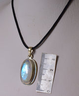 MOONSTONE CRYSTAL PENDANT set in STERLING SILVER J50