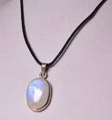 MOONSTONE CRYSTAL PENDANT J53