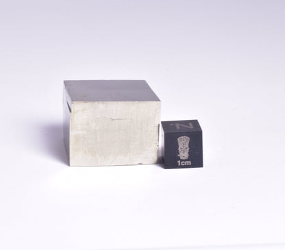 PYRITE CUBE, LA RIOJA, SPAIN M32