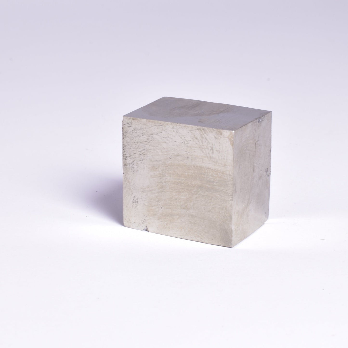 PYRITE CUBE, LA RIOJA, SPAIN M32