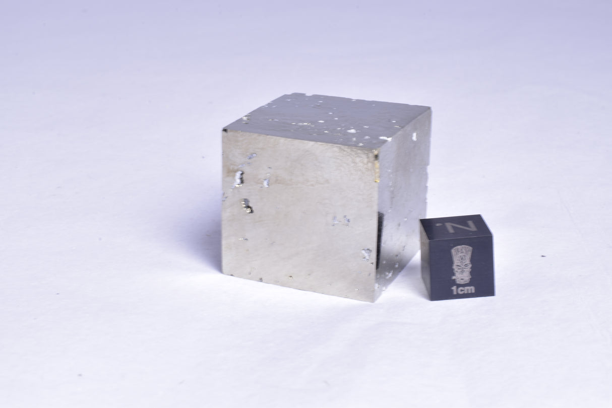 PYRITE CUBE, LA RIOJA, SPAIN M95