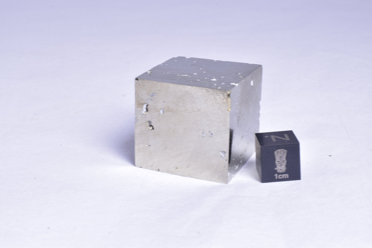 PYRITE CUBE, LA RIOJA, SPAIN M95