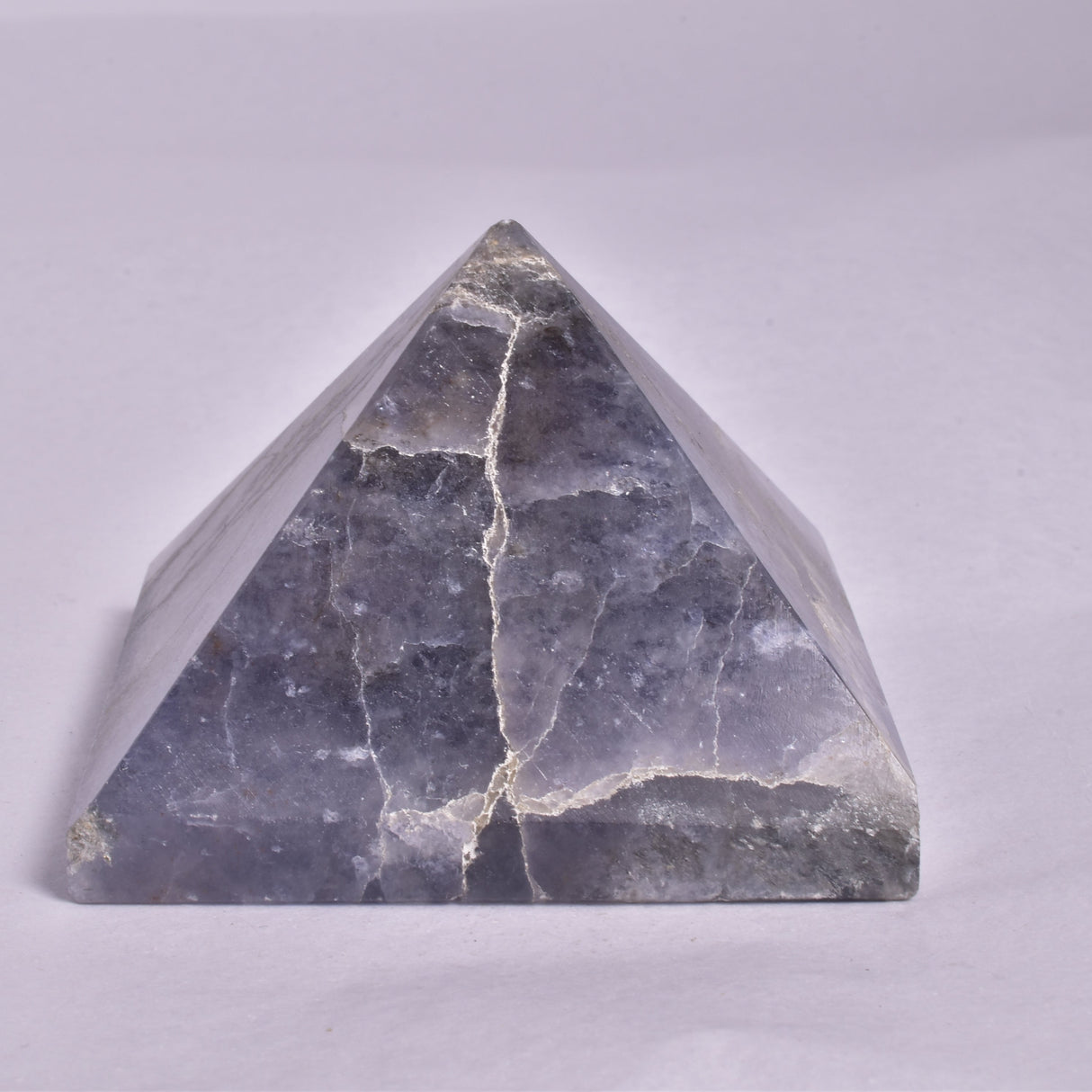 IOLITE CRYSTAL PYRAMID P126