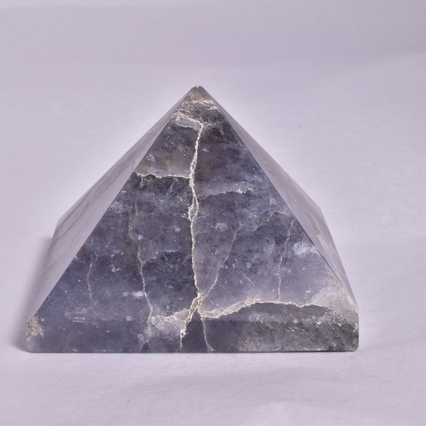 IOLITE CRYSTAL PYRAMID P126